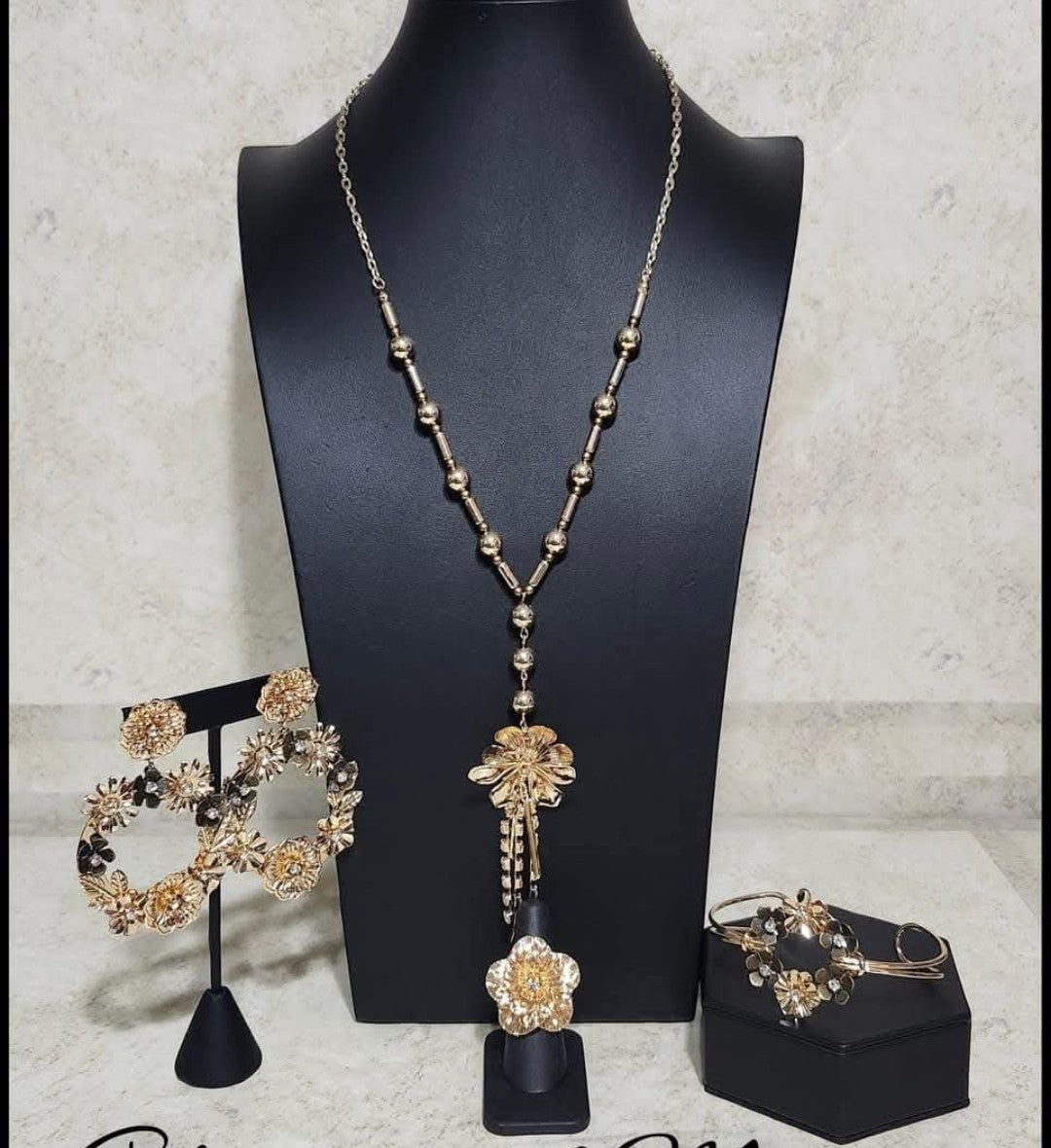 Exclusive Fashion Fix sets